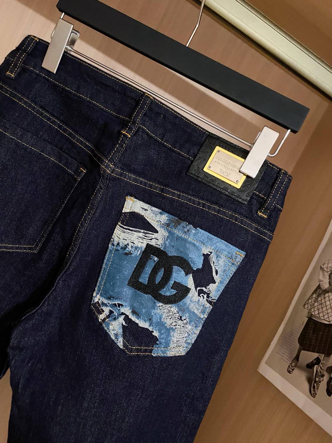  D&G 新品高端牛仔裤👖厚款秋冬系列产品、男装修身牛仔裤💎高品质小脚裤、弹力纤维面料柔软有质感！一流的