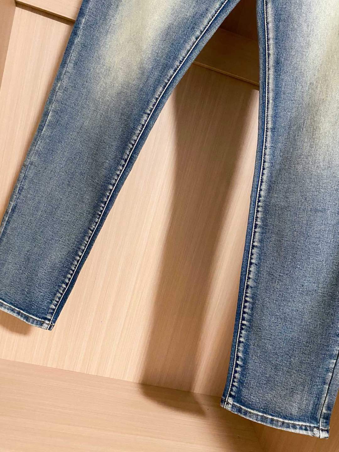  克罗心 新品高端牛仔裤👖厚款秋冬系列产品、男装修身牛仔裤💎高品质小脚裤、弹力纤维面料柔软有质感！一流的