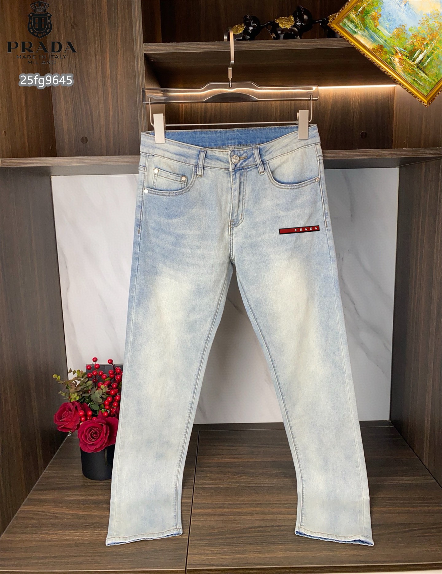 NO:442263,Prada The latest style of jeans in the counter, the fabric style is absolutely craftsmanship, easy to wear, not picky about body shape, there is no limit on matching, casual and simple set off other items to show your style and posture~ You can match any style of items, match with various T-shirts/shirts, knitted jackets, you don’t have to worry about matching on your daily trip Size 28-38,,prada,jeans,jackets & coats,shirts,tees,t-shirt,alexander wang19860909普拉达 专柜最新同款牛仔裤 面料版型做工绝绝子 好穿不挑身材在搭配上没有太多的限制 随意简洁的衬托其他单品,来展现自己的风格姿态～ 可以百搭任何风格的单品,搭配各种T恤／衬衫,针织外套都可,日常外出不必再为搭配而烦恼了 尺码 28-38,,prada,jeans,jackets & coats,shirts,tees，t-shirt,alexander wang,Men's clothing
