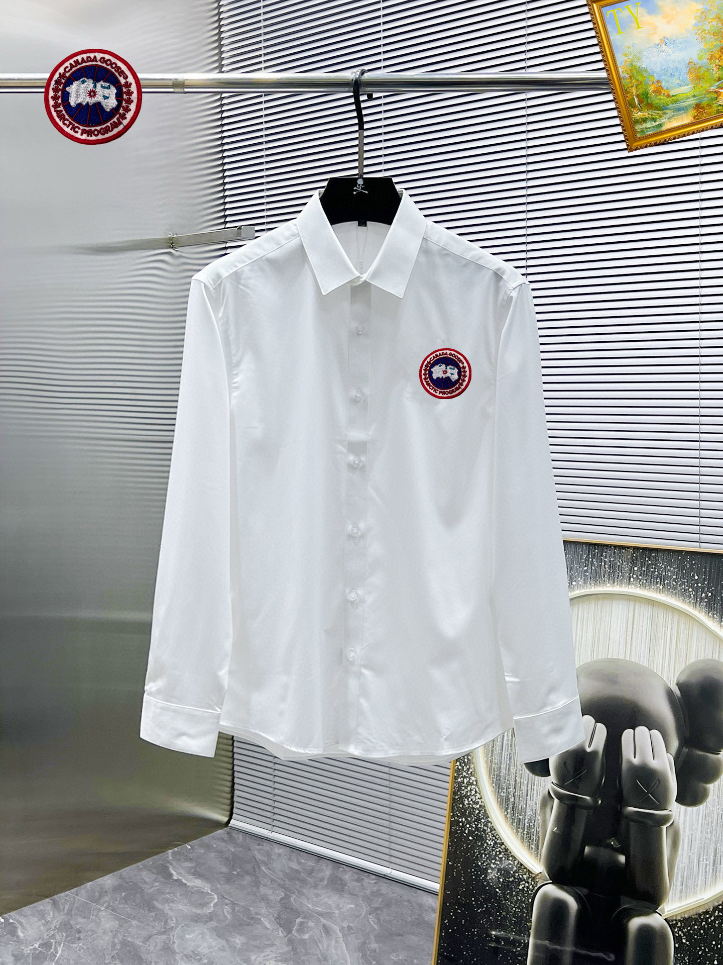 NO:443858,Big Goose Ss New Long Sleeve Shirt Shirt, High-end Version!  Customized fabrics for counters are breathable and comfortable, with impeccable details, and the brand element design concept reflects high quality. The feel is delicate and soft!  It is casually cut, with a great upper body style!  The maximum number of codes (M-4XL) can wear about 200 catties,shirts,alexander wang19860909大鹅 ss新款长袖 衬衫 衬衣,高端版本！专柜定制面料 透气舒适度高,细节无可挑剔,品牌元素设计理念,体现高品质.手感细腻柔软！呈现休闲裁剪,上身版型超赞！码数（M-4XL）最大可穿200斤左右,,shirts,alexander wang,Men's clothing