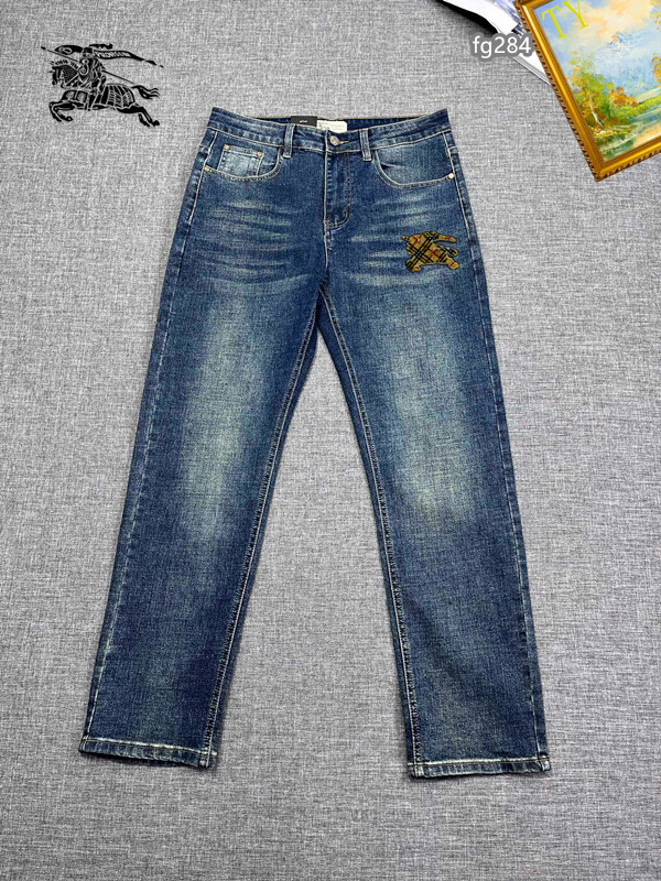 NO:438310,Burberry The latest style of the same jeans in the counter are excellent in fabric style. There is no need to worry about matching. There is no limit on matching. You can set off other items in a simple way to show your style and posture. You can match any style of items, match them with various T-shirts/shirts and knitted jackets. You don’t have to worry about matching when going out on a daily basis. Size 29-38,,burberry,jeans,jackets & coats,shirts,tees,t-shirt,alexander wang19860909巴宝莉 专柜最新同款牛仔裤 面料版型做工绝绝子 好穿不挑身材在搭配上没有太多的限制 随意简洁的衬托其他单品,来展现自己的风格姿态～ 可以百搭任何风格的单品,搭配各种T恤／衬衫,针织外套都可,日常外出不必再为搭配而烦恼了 尺码 29-38,,burberry,jeans,jackets & coats,shirts,tees，t-shirt,alexander wang,Men's clothing