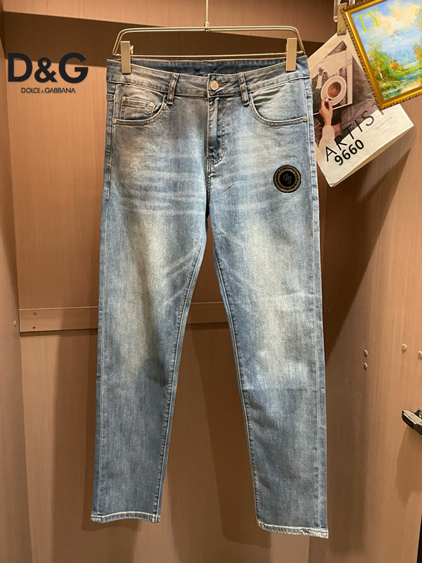 NO:443904,DIOR ss new jeans, custom-made full set of hardware, brand new brand design craftsmanship, fine workmanship, perfect details, high version Number of codes 28-38 (no 35.37), dior, jeans, alexander wang19860909DIOR ss新款牛仔裤,定制全套五金,全新品牌设计工艺,做工精细,细节完美,高版本 码数28-38（无35.37）,,dior,jeans,alexander wang,Men's clothing