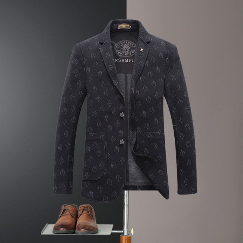 NO:728887,Support replacement after the year!  The high version of LV 2025SS is the main series of European counters. Men's slim suits are made of imported high-end fabrics. The fabrics are super cool and the upper body is chic and elegant, full of nobility!  Necessary size for male idols: M-XXXL (please state your height and weight when placing an order),, Louis Vuitton,19860909支持年后退换！ 高版本 LV 2025SS欧洲专柜主打系列.男士修身西服 ,采用进口高端面料 ,面料超级牛逼上身潇洒大气 ,贵气十足！男神必备码数:M-XXXL 下单请报身高体重),,louis vuitton,,Men's clothing