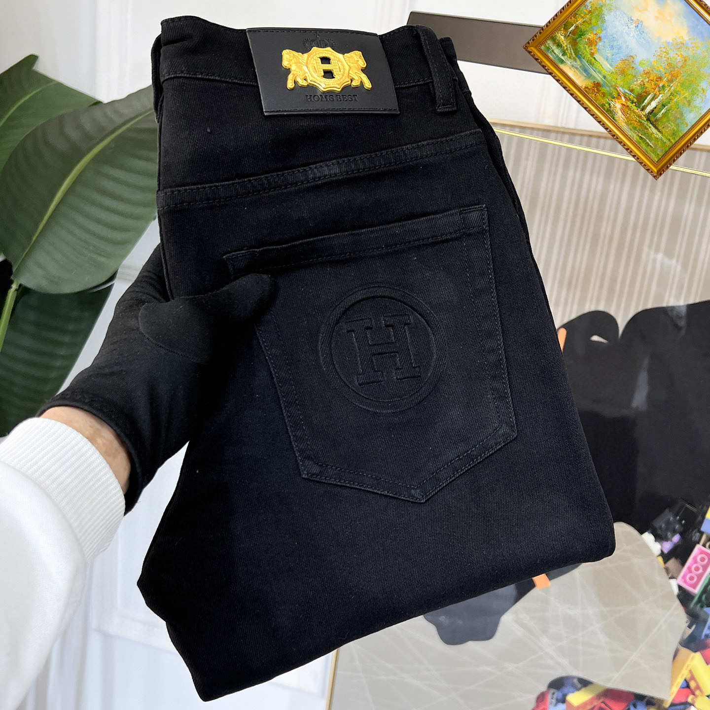 NO:443931,Hermes SS new jeans, custom-made full set of hardware, brand new brand design craftsmanship, fine workmanship, perfect details, high version number 28-38 (no 35.37), hermes, jeans, alexander wang19860909爱马仕 ss新款牛仔裤,定制全套五金,全新品牌设计工艺,做工精细,细节完美,高版本 码数28-38（无35.37）,,hermes,jeans,alexander wang,Men's clothing