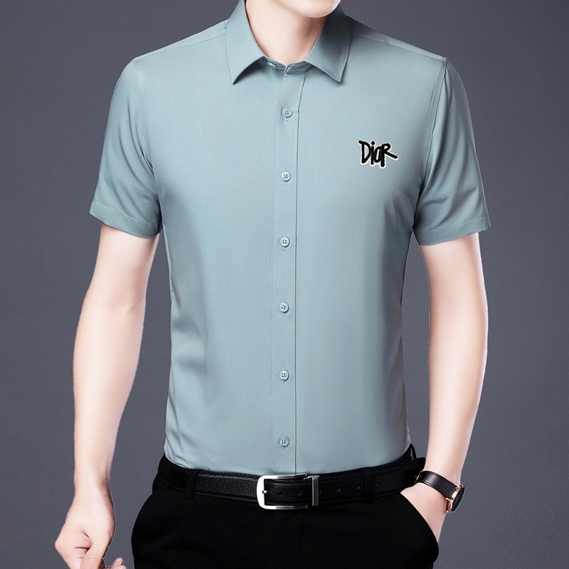 NO:442235,DIOR European 2025ss new men's short-sleeved shirt, high-end version of shirt!  Customized fabrics for counters are breathable and comfortable, with impeccable details, and the brand element design concept reflects high quality. The feel is delicate and soft!  It is casually cut, with a great upper body style!  Code number M-4XL, dior,shirts,T-shirt,alexander wang19860909DIOR 欧货 2025ss新款男士短袖衬衫,高端版本衬衣！专柜定制面料 透气舒适度高,细节无可挑剔,品牌元素设计理念,体现高品质.手感细腻柔软！呈现休闲裁剪,上身版型超赞！码数M-4XL,,dior,shirts,T-shirt,alexander wang,Men's clothing