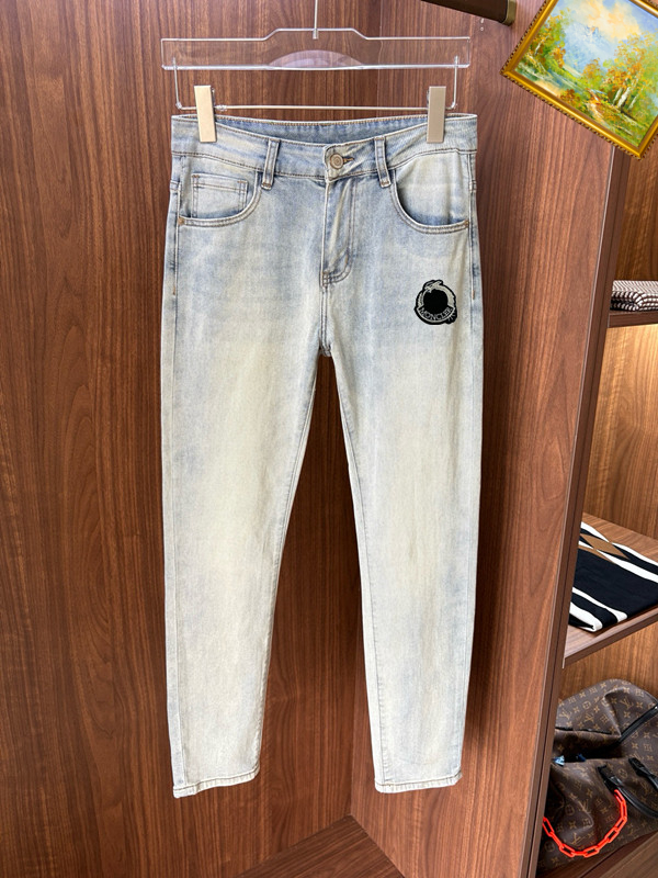 NO:431192,2025ss new jeans, custom-made full set of hardware, brand new brand design craftsmanship, fine workmanship, perfect details, high version Number of codes 28-38 (no 35.37), Moncler, jeans, alexander wang19860909蒙口 2025ss新款牛仔裤,定制全套五金,全新品牌设计工艺,做工精细,细节完美,高版本 码数28-38（无35.37）,,Moncler,jeans,alexander wang,Men's clothing