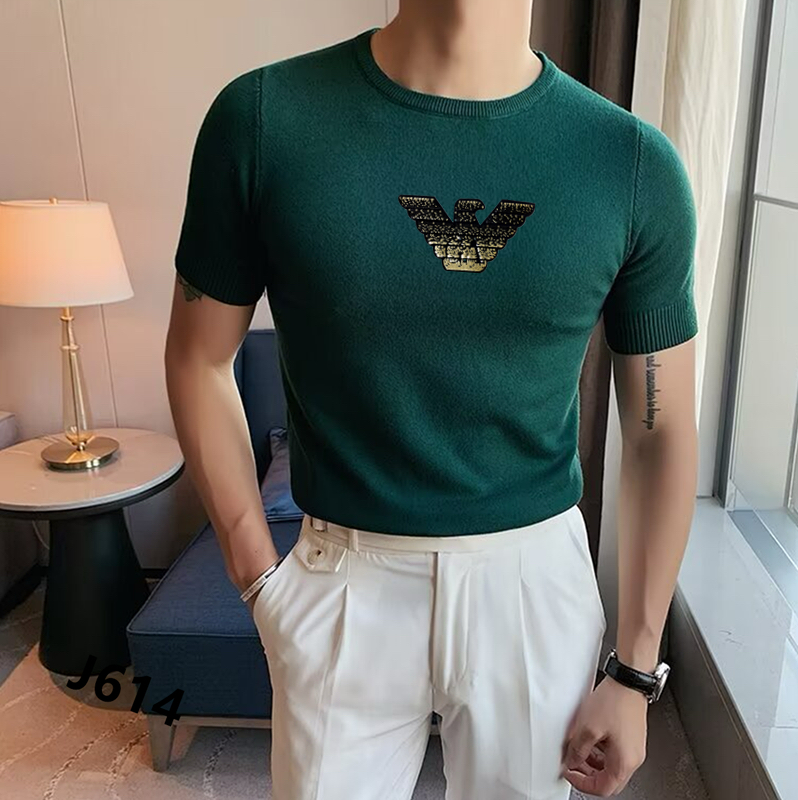 NO:431162,Armani's top knitted ice silk short sleeve high-end custom versatile style, which can be easily controlled by anyone. The fabric is fully customized craftsmanship, the latest logo design of the luxurious classic brand on the chest, which is very high-end and those who understand goods must enter!  The style and tailoring are slim styles, which are very exquisite, showing aura and highlighting the exquisiteness of business men. This is the unique feature, the right slim fit, and the upper body effect is very good!  Size M-3XL, Armani, T-shirt, alexander wang19860909阿玛尼顶级针织冰丝短袖高级定制百搭款式 任何人都可以轻松驾驭 面料全订制工艺 胸前奢华经典品牌最新logo设计,非常显档次懂货的必须入！版型剪裁属于修身款 非常精致,显气场,又会凸显商务男士的精致,这就是独到之处,恰到好处的修身,上身效果非常赞！尺码M-3XL,,armani,T-shirt,alexander wang,Men's clothing