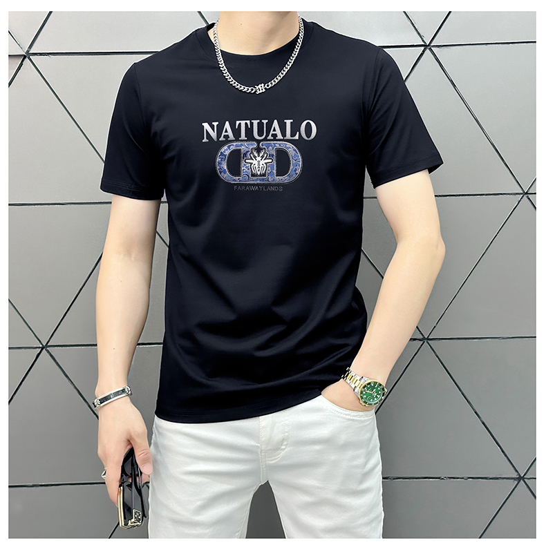 NO:444031,DIOR's latest high-end product for men, with letters and logo printed patterns on the chest adding vitality!  The most classic and clear combination of cleanliness and pure. Must-in-apply recommendation!  Made of 1 gram double-strand mercerized fabric, with clear texture, showing high-end luxury quality. Classic round neck design. Simple and elegant!  !  Double elevation specifications!  !  Invincible and versatile, suitable for people of all ages, the details are handled very well, and you don’t want to take off your upper body!  Use double-strand mercerized fabric, color M-XXXL, dior, T-shirt, alexander wang19860909DIOR 最新男士高端好货,胸前字母徽标印花图案增添活力感！最经典一目了然的干净与纯粹的结合.必入款推荐！选用1克双股丝光面料制成 纹理清晰,尽显高端奢华品质.经典圆领设计.简单大方！！双标高规格！！无敌百搭,适合各年龄层次的人,细节处理非常到位,上身就不想脱的一款短袖！采用双股丝光面料,颜色M-XXXL,,dior,T-shirt,alexander wang,Men's clothing