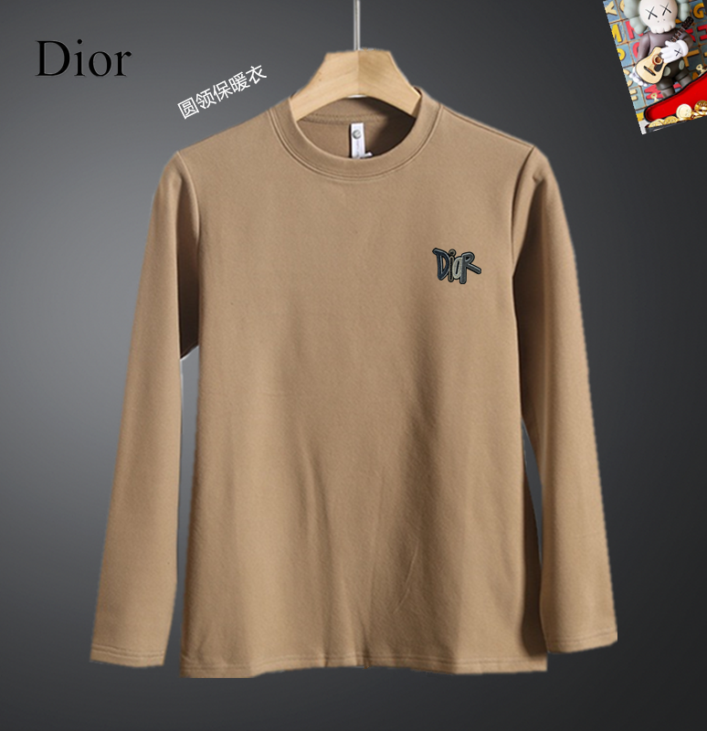 NO:728894,Support replacement after the year!  DIOR's top-notch round-neck long-sleeved thermal jacket is a high-end customized and versatile style that anyone can easily control. The fabric is fully customized and the latest logo design of the luxury classic brand on the chest is very classy and a must-buy for those who know the goods!  The tailoring is slim fit, very refined, shows off aura, just the right amount of slim fit, and the upper body effect is great!  Size M-3XL,,dior,19860909支持年后退换！ DIOR顶级圆领长袖保暖衣高级定制百搭款式 任何人都可以轻松驾驭 面料全订制工艺 胸前奢华经典品牌最新logo设计,非常显档次懂货的必须入！版型剪裁属于修身款 非常精致,显气场,恰到好处的修身,上身效果非常赞！尺码M-3XL,,dior,,Men's clothing