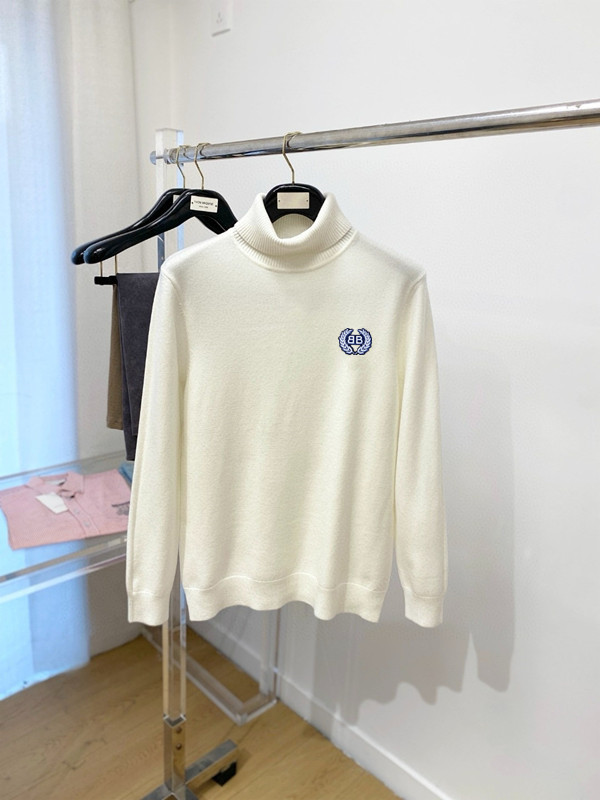 NO:725678,Support replacement after the year!  Balenciaga's top-notch high-neck long-sleeved sweater is a versatile style that anyone can easily control. The fabric is fully customized and the latest logo design of the luxury classic brand on the chest is very classy and a must-have for those who know their stuff!  The tailoring is slim-fitting, very refined, shows off aura, and highlights the sophistication of business men. This is unique, it has just the right amount of slim fit, and the upper body effect is great!  Size M-3XL,,balenciaga,sweaters,19860909支持年后退换！巴黎世家顶级高领长袖毛衣高级定制百搭款式 任何人都可以轻松驾驭 面料全订制工艺 胸前奢华经典品牌最新logo设计,非常显档次懂货的必须入！版型剪裁属于修身款 非常精致,显气场,又会凸显商务男士的精致,这就是独到之处,恰到好处的修身,上身效果非常赞！尺码M-3XL,,balenciaga,sweaters,,Men's clothing