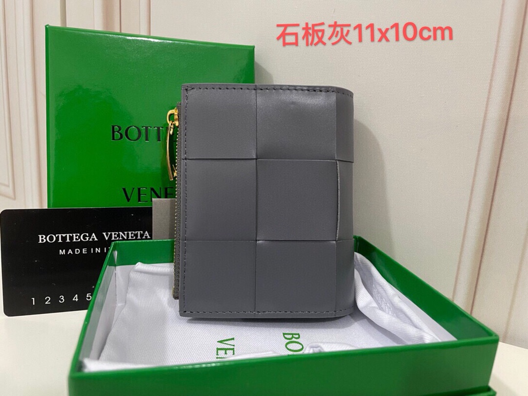 Portefeuille compact Bottega Veneta en cuir nappa intrecciato à fermeture pression