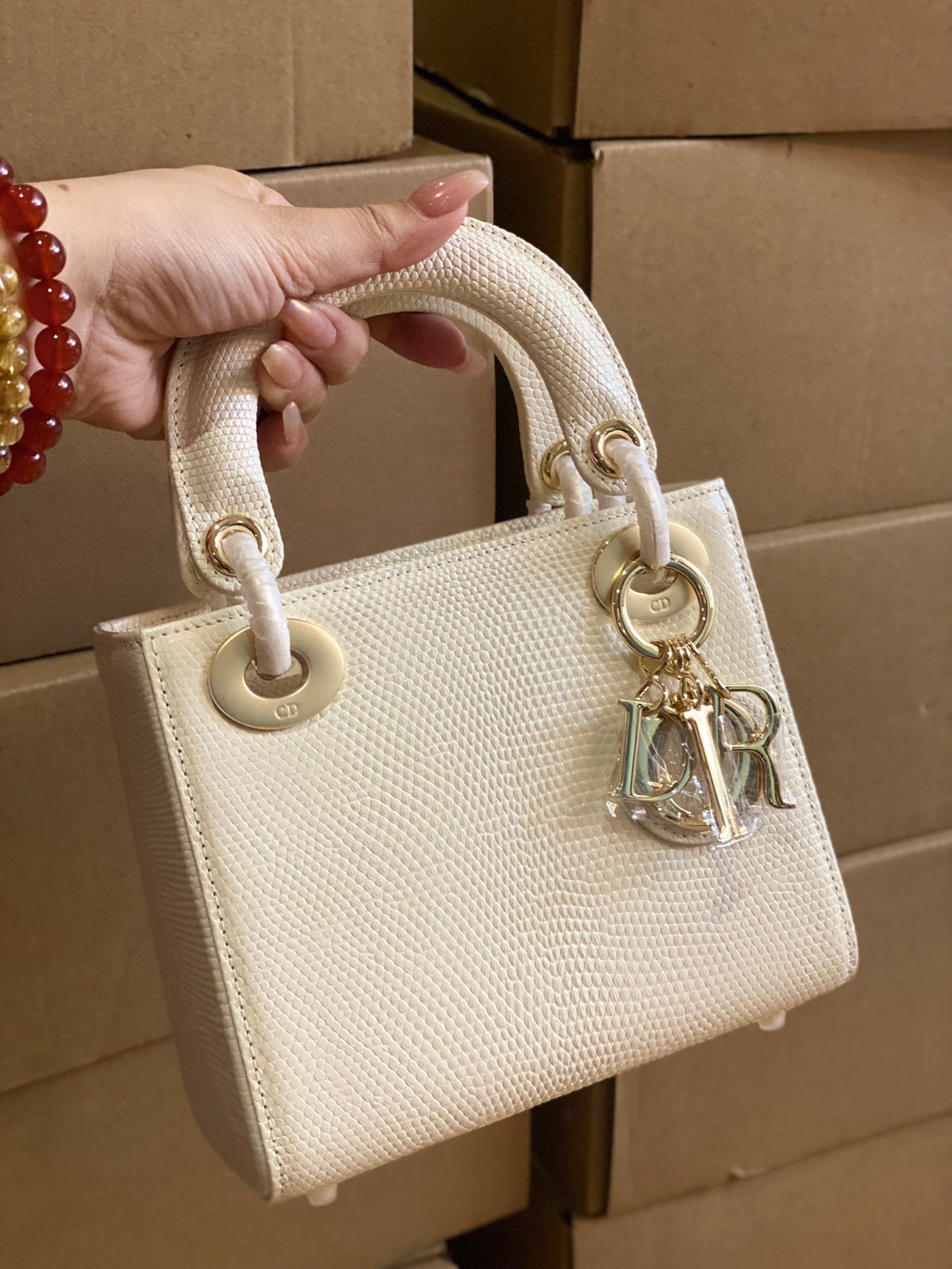 Dior Handmade rare leather, starting from 100,000 at the counter