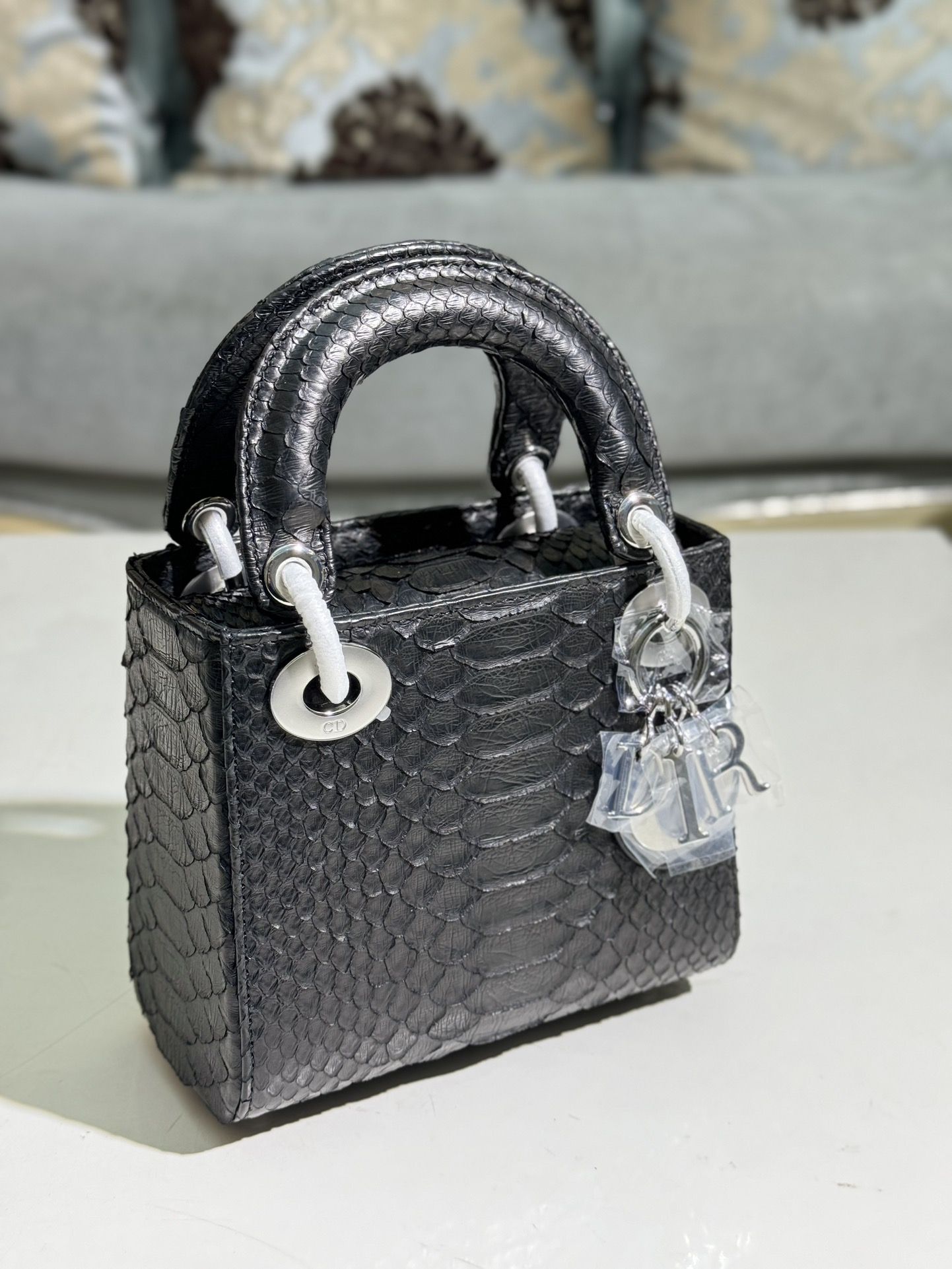 Dior Handmade rare leather, starting from 50,000 at the counter