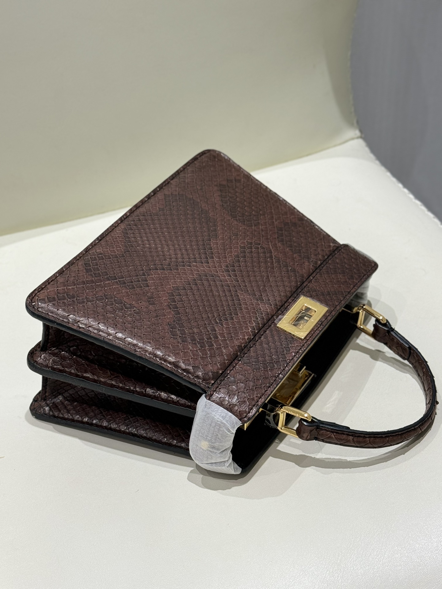 Fendi Essential high-end bags for the 25th Chinese New Year