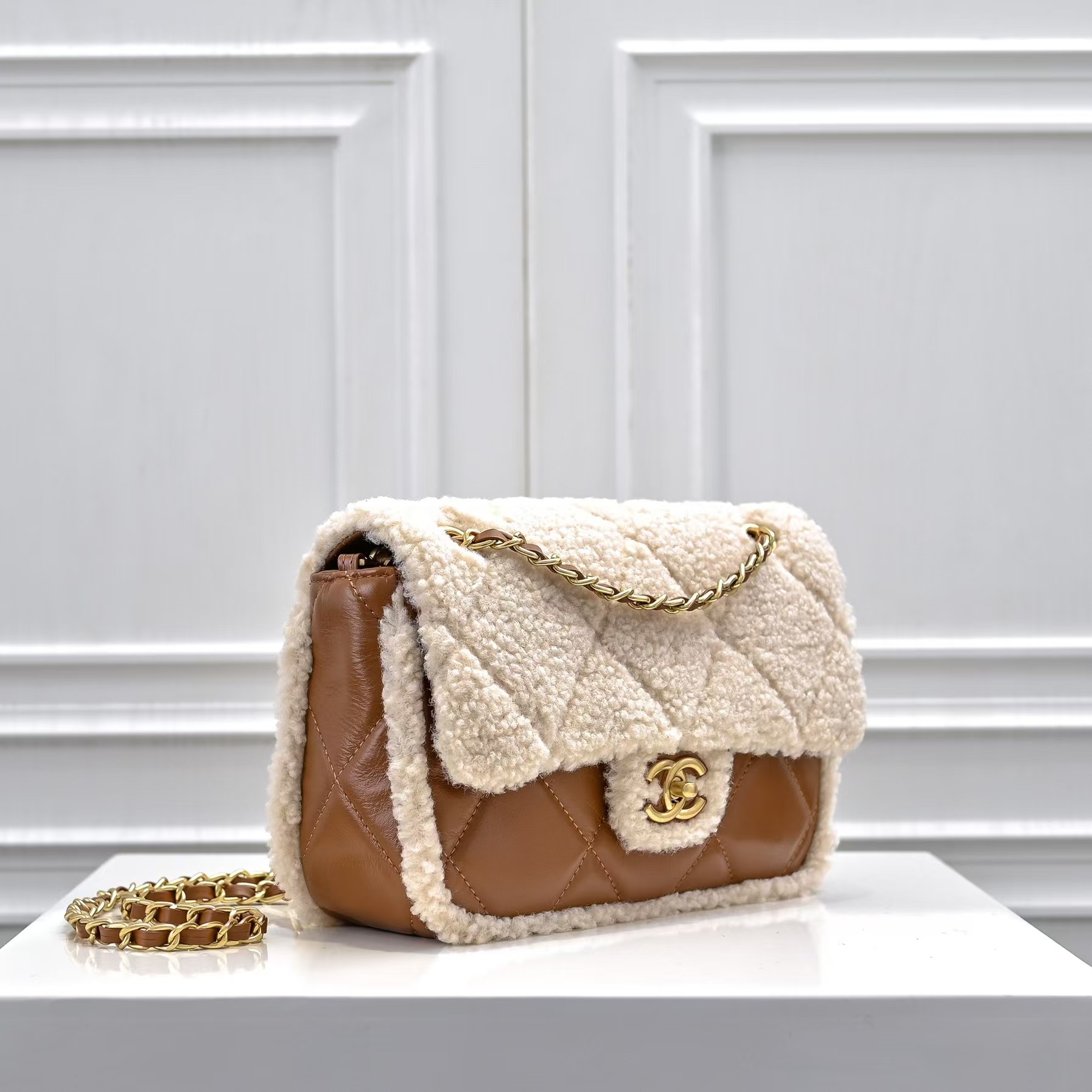 Large Teddy Shearling Bag (24K Series - Comprehensive 2