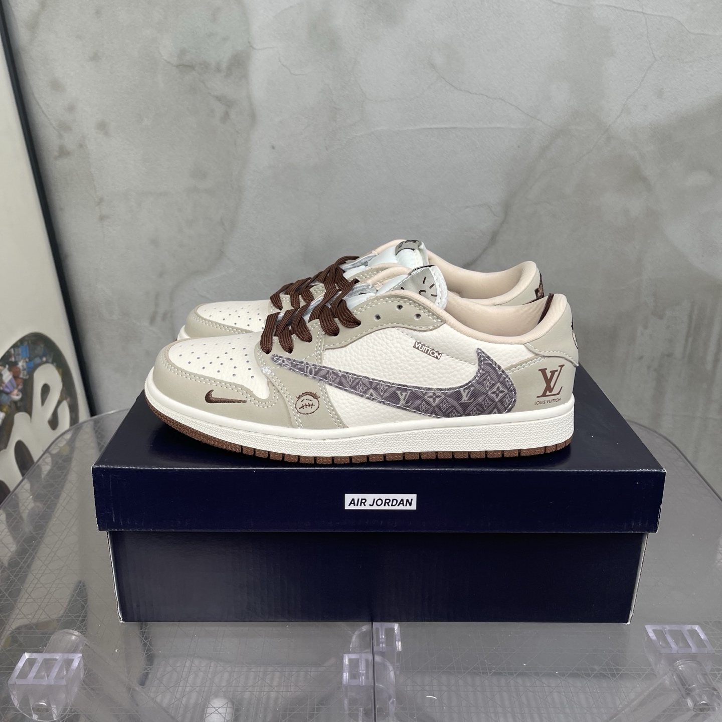 NO:280311,aj1 low-group co-branded barb pure original version code 36-45,19860909aj1 低帮联名倒钩 纯原版本36-45码,,Men's shoes