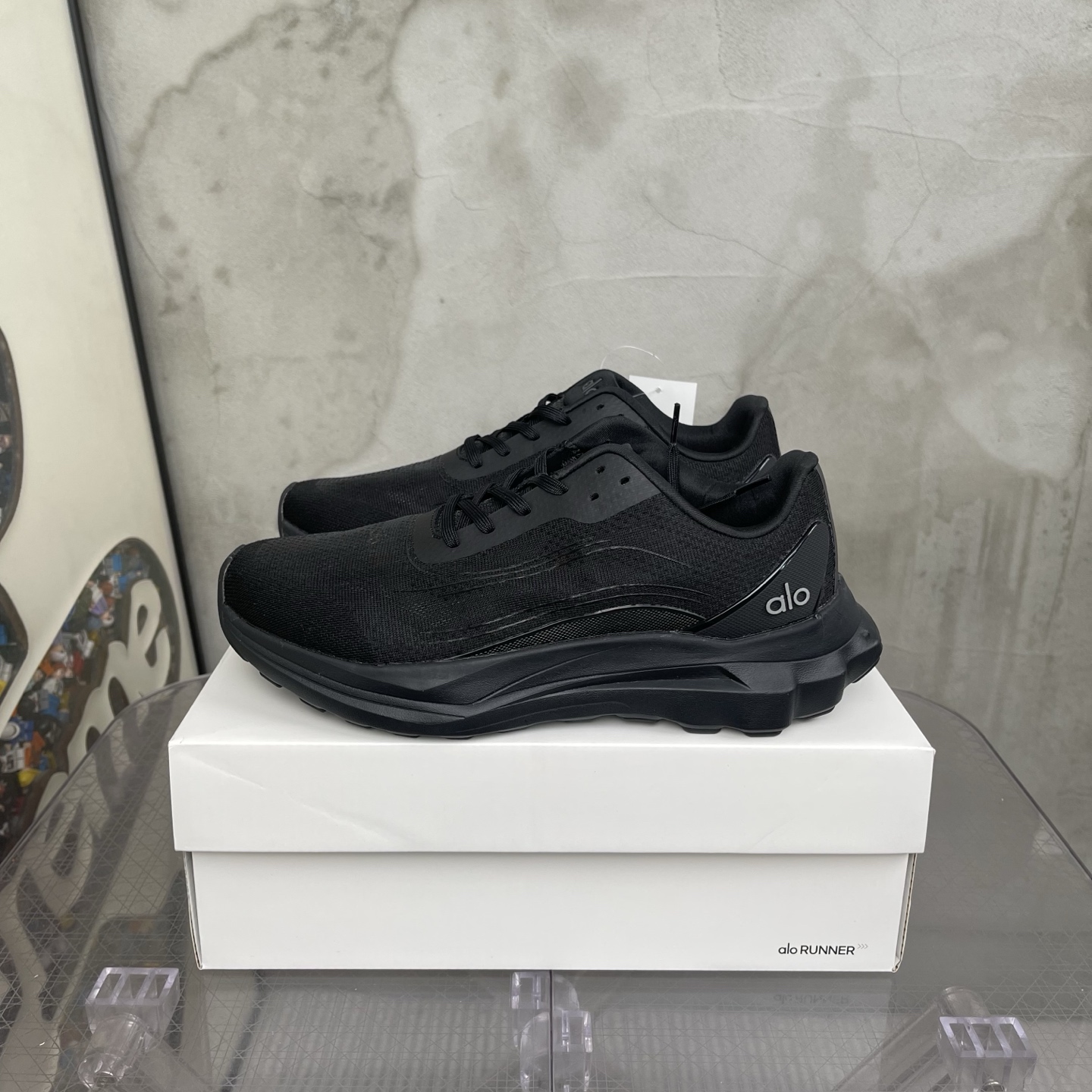 NO:408849,/290alo yoga Alo Runner Comfortable and versatile breathable and shock-absorbing Low-top running shoes, same style for men and women, pure source version 36-46, casual shoes/sports shoes, sneakers19860909/290alo yoga Alo Runner 舒适百搭透气减震 低帮跑步鞋 男女同款 纯源版本36-46,休闲鞋/运动鞋,sneakers,Women's Shoes