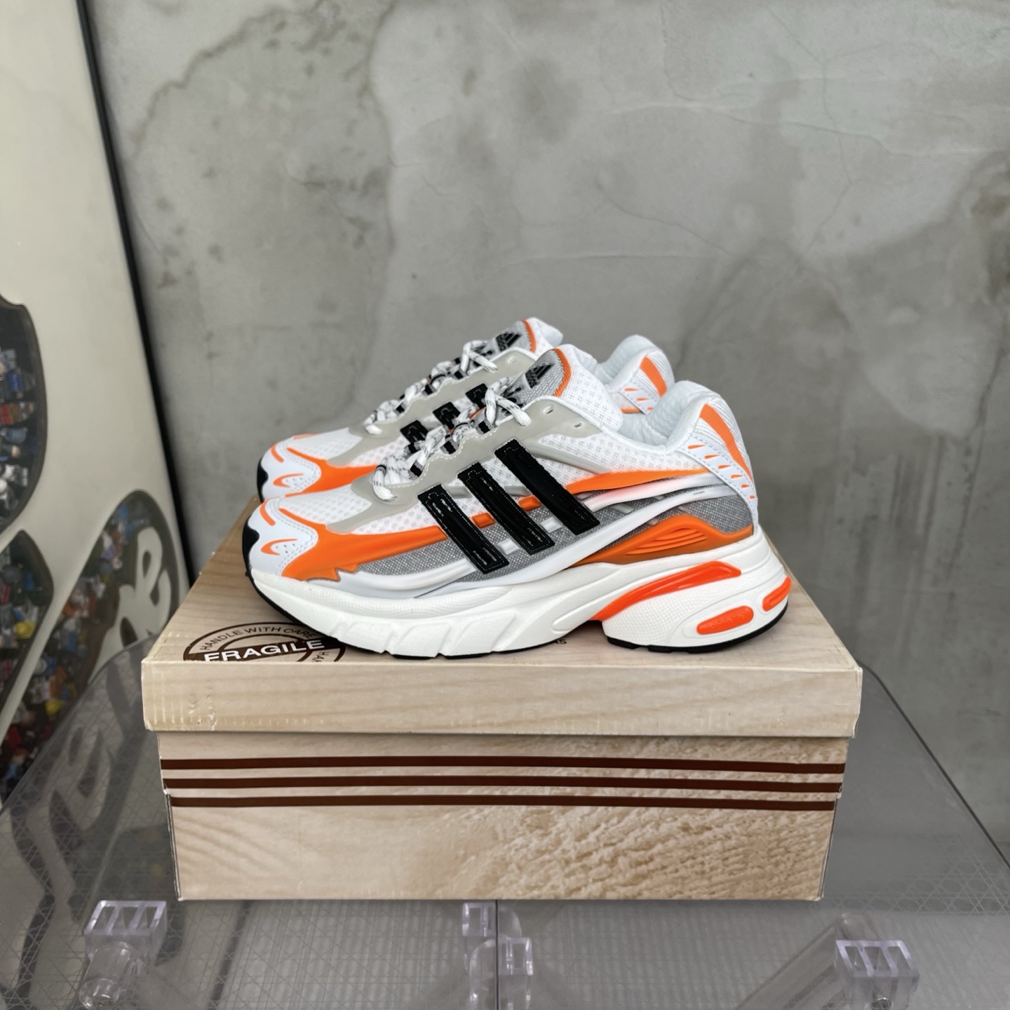 NO:834229,Pharrell Williams x adidas Jellyfish Fashionable and comfortable wear-resistant and breathable low-top lifestyle shoes men's white orange black pure source version 36-47.5, adidas19860909Pharrell Williams x adidas Jellyfish 时尚舒适 耐磨透气 低帮 生活休闲鞋 男款 白橙黑纯源版本36-47.5码,,adidas,Men's shoes
