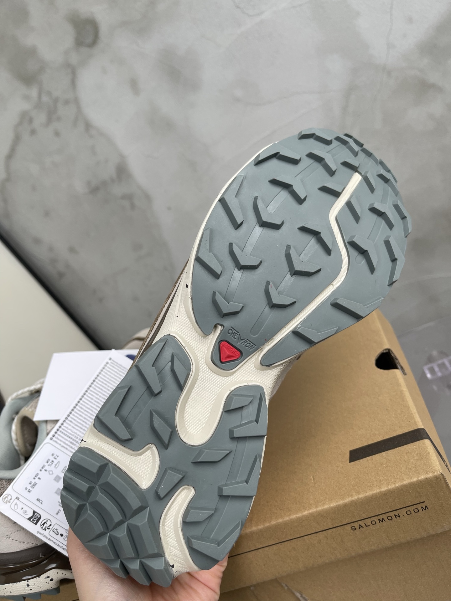 살로몬 XT 6 러닝화 74815 이미지 9