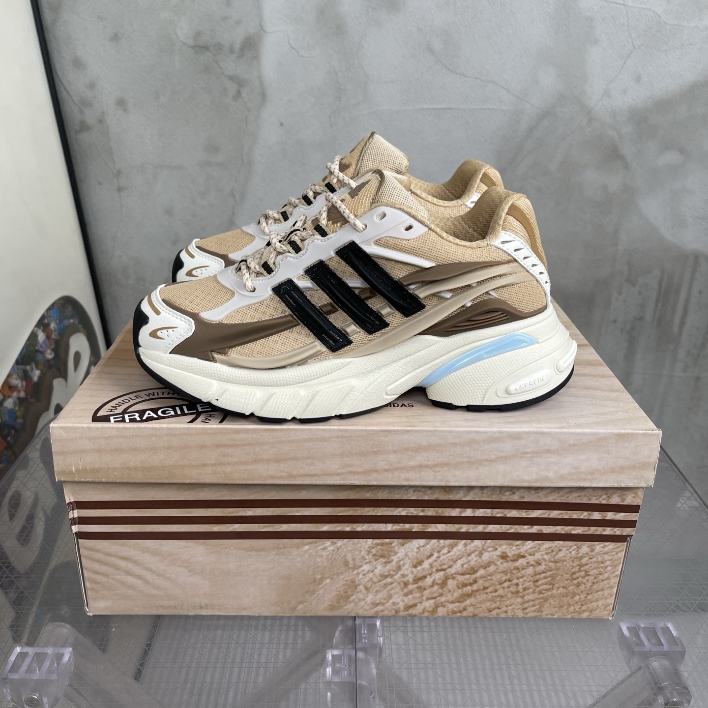 NO:834243,adidas × pharrell williams Adistar Jellyfish VIRGINIA jellyfish shoes, comfortable and fashionable low-cut dad shoes, same style for men and women, pure original version 36-47.5,,adidas19860909adidas × pharrell williams Adistar Jellyfish VIRGINIA 水母鞋 舒适时尚 低帮 老爹鞋 男女同款 纯原版本36-47.5,,adidas,Men's shoes
