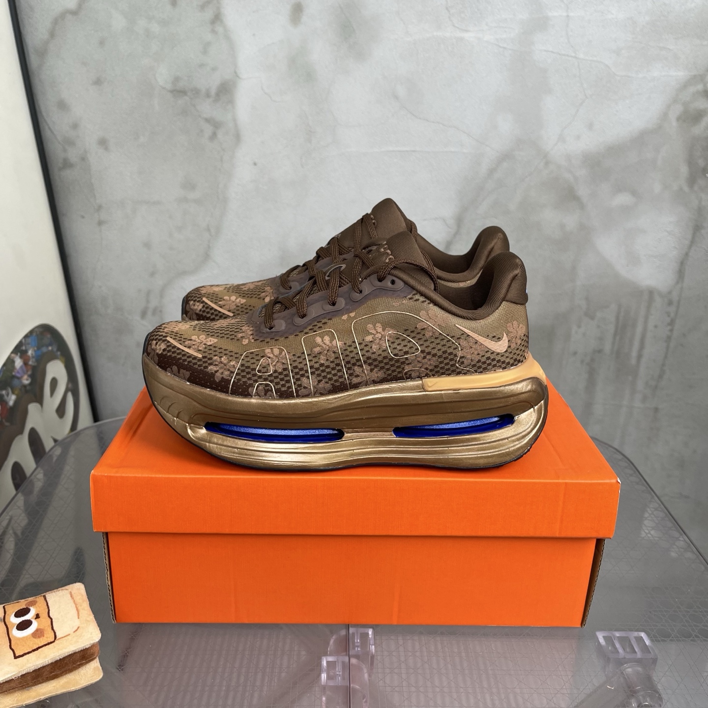 NO:834222,Nike Vomero Premium classic versatile Mairo running shoes pure original version 36-46 (with half size),,miumiu19860909Nike Vomero Premium 经典百搭 迈柔跑步鞋 纯原版本36-46(带半码),,miumiu,Men's shoes