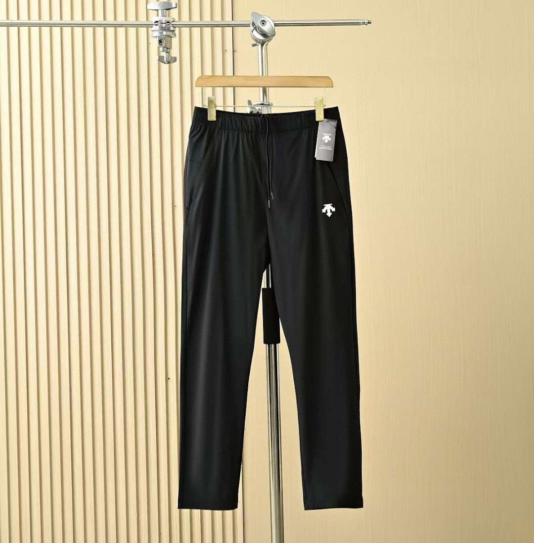 Pantalones Deportivos Descente para Hombre: Ligeros, Elásticos y de Secado Rápido 8 a1748144789309 7787