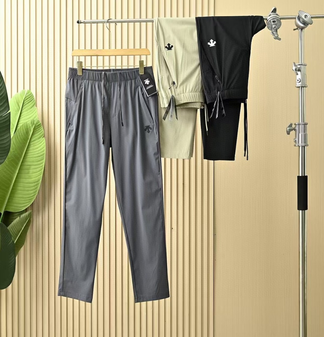 Pantalones Deportivos Descente para Hombre: Ligeros, Elásticos y de Secado Rápido 10 a1748144789311 7443