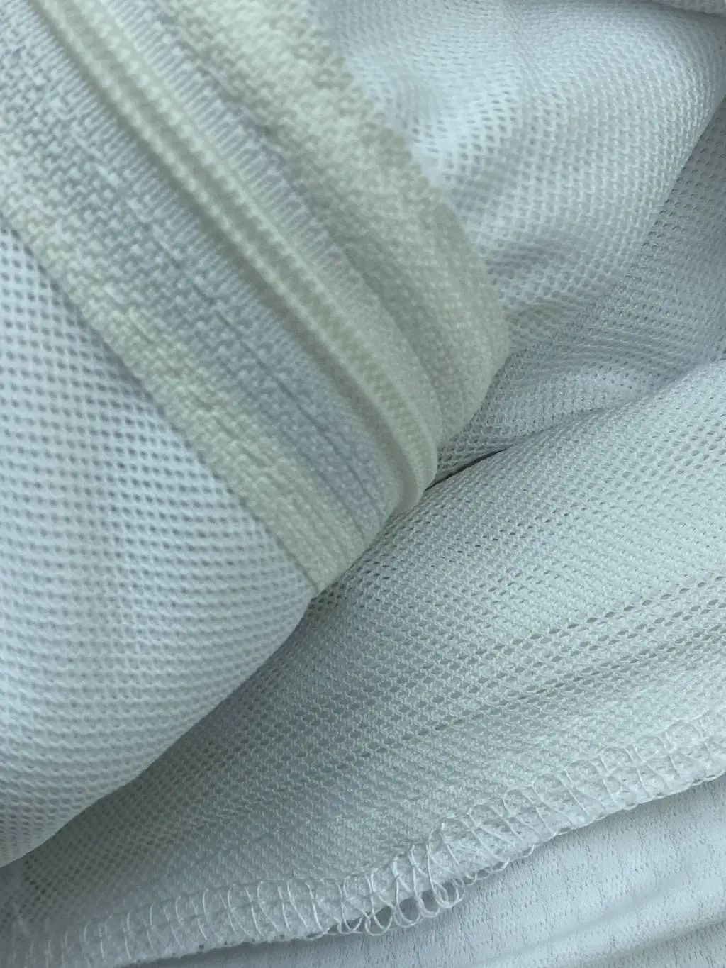 💰95
迪桑特夏季可拆卸帽檐和防晒镜全方位防晒 超轻 超薄 一衣三用 多用途迪家夏季冰感UPF50+防紫外线冰丝防晒衣防晒服轻薄外套可拆卸帽檐防晒镜片 透气薄款冰丝外套!
尺码:L,XL,2XL,3XL.4XL 颜色:白色,银灰
防晒稳定呵护您的每一寸肌肤,夏季冰感凉爽防紫外线皮肤衣采用全新第三代科技型防紫外线功能面料可以带来持久的紫外线防护同时触肤凉感 柔软亲肤 给烈日下的肌肤防晒的同时又降个温并且水洗多次后依然具有改功能超强弹力 薄至0.16mm 敢于用高准测量工具说话 0.16轻薄体验让您挑战负重穿着体验 面料柔软轻薄超强弹力 上身不紧绷 旅行更便携 袖口处预留指洞 贴心舒适 穿着时能够有效防护手腕及手掌 亦能便于手部活动 透气性超强 第三代科技面料 让汗水加速到面料表面 并且加速蒸发 减少黏腻感 使肌肤清爽舒适 夏季必备自留款 抓紧备起来!
