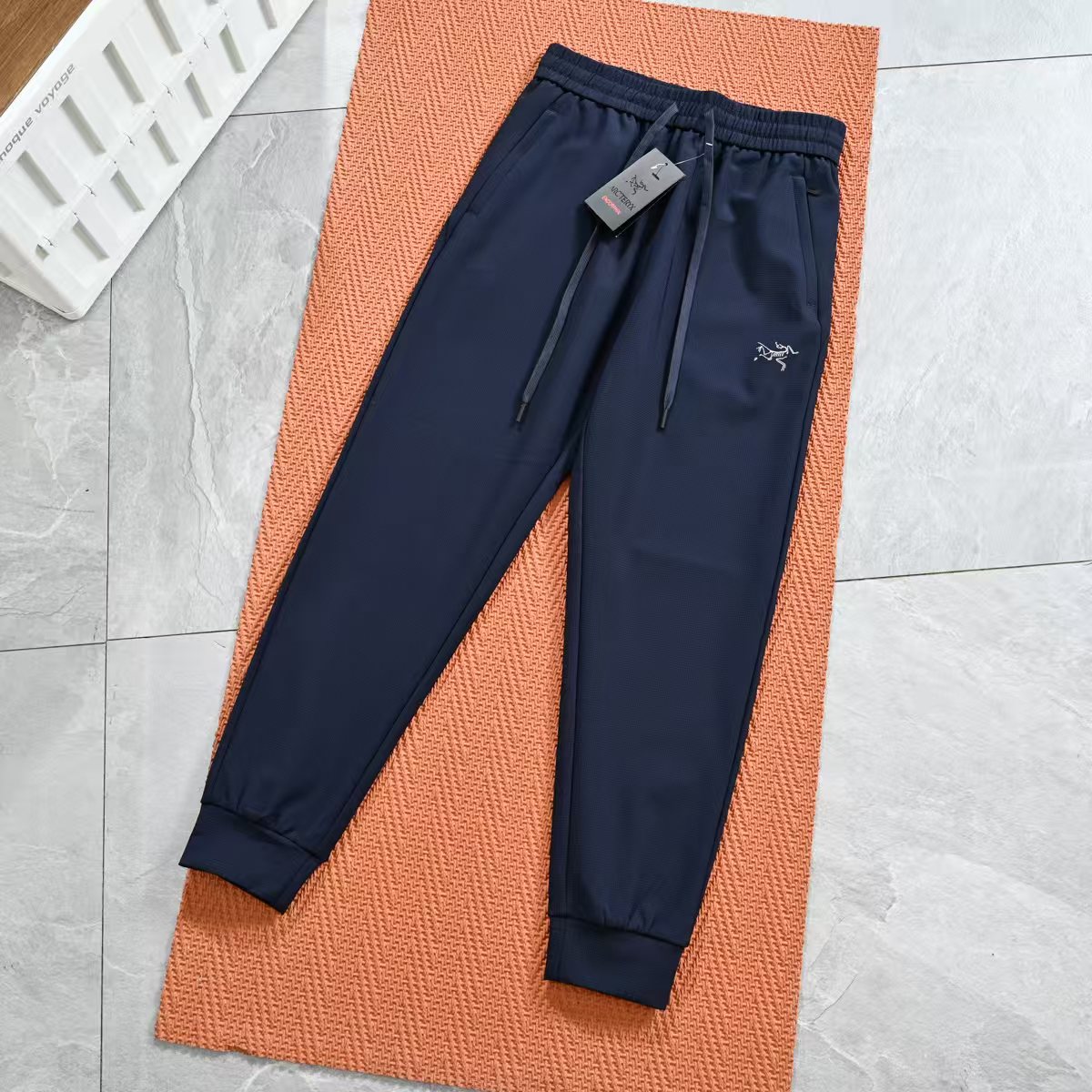 Alternative view of Pants 02770