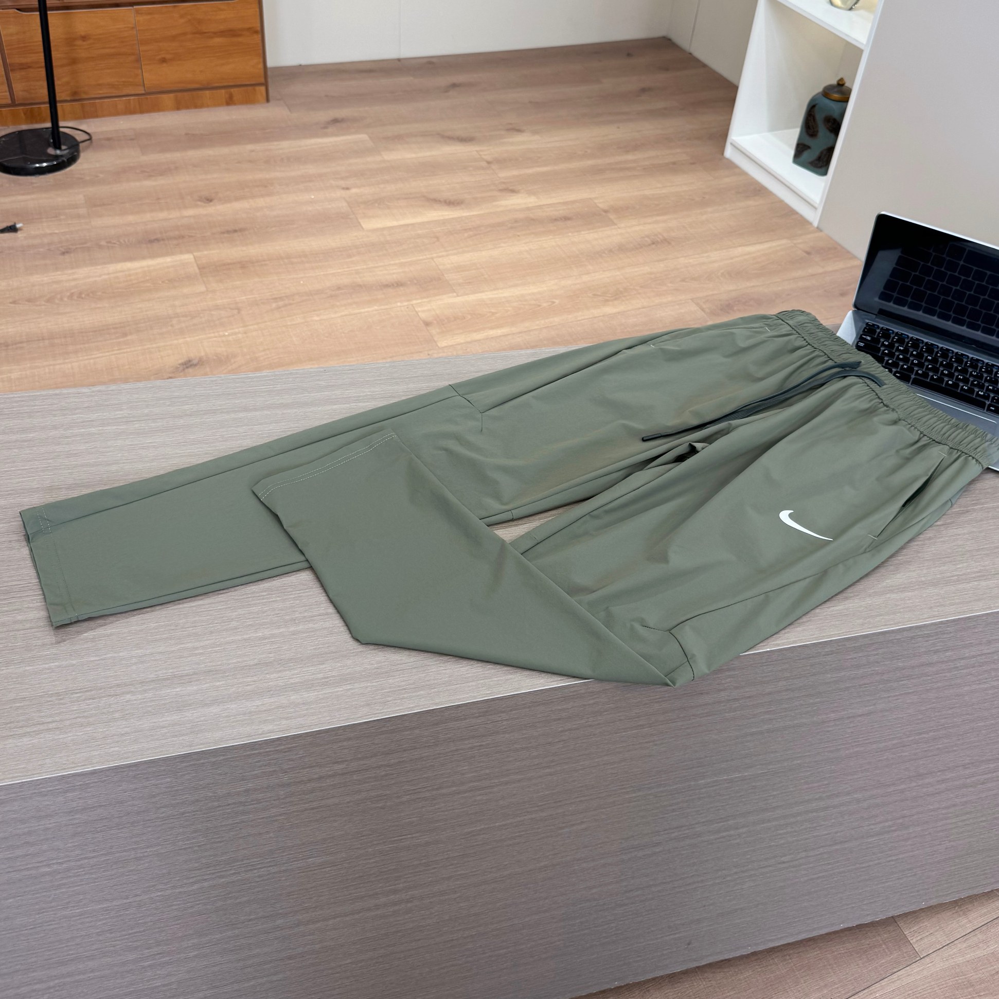 Pants 02776