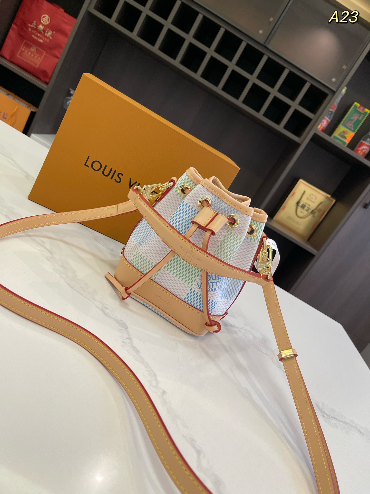 Réplique de classe AAA
 Louis Vuitton sacs Sac Seau Fashion Peu importe