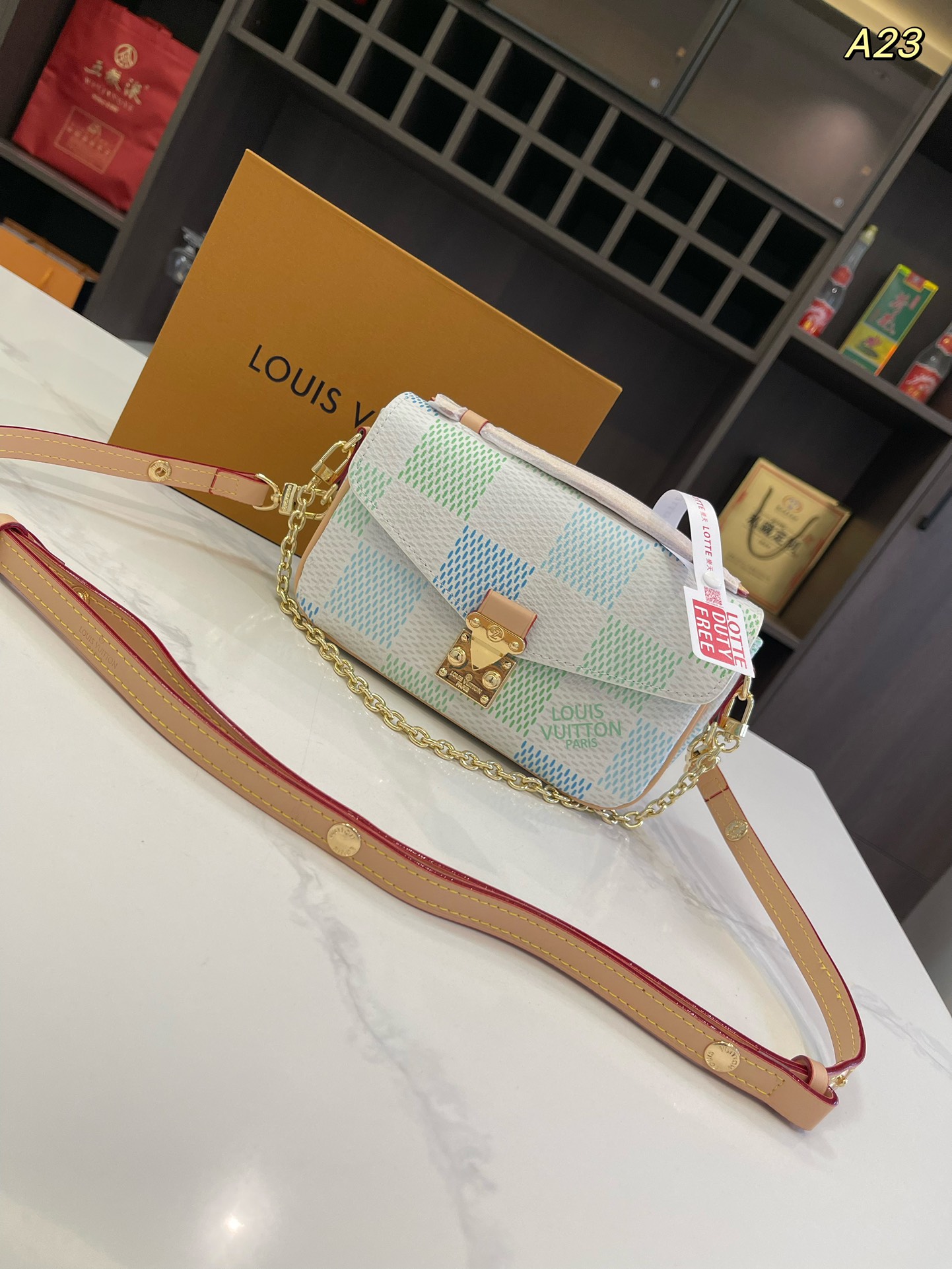 Haute qualité
 Louis Vuitton Sacs À Bandoulière & À Épaule Sacs Besace Or