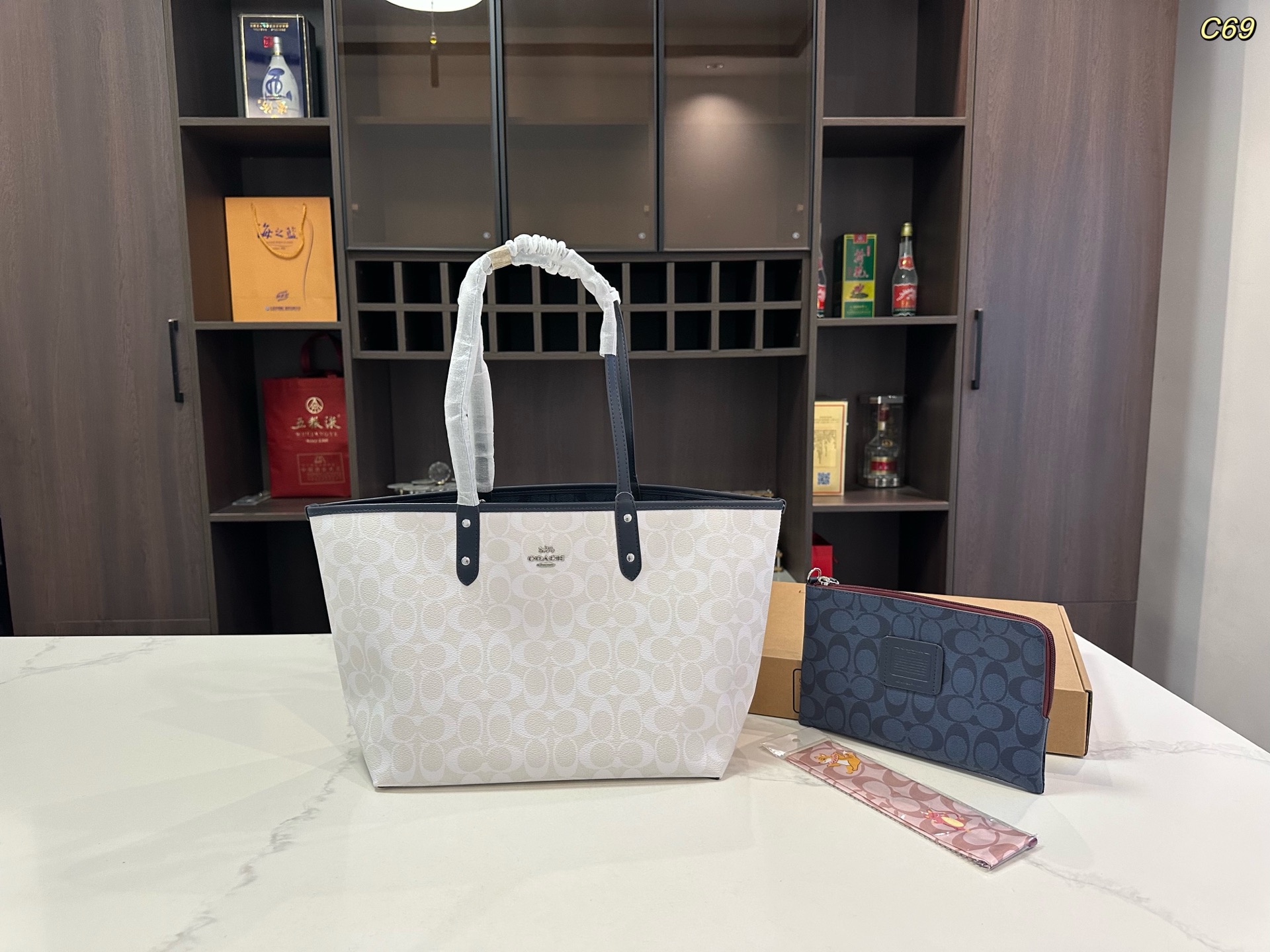Caja de avión ✈️ tamaño: 33*27cm, bolso tote Coach de doble cara city33, bolso de compras con logo clásico, g…