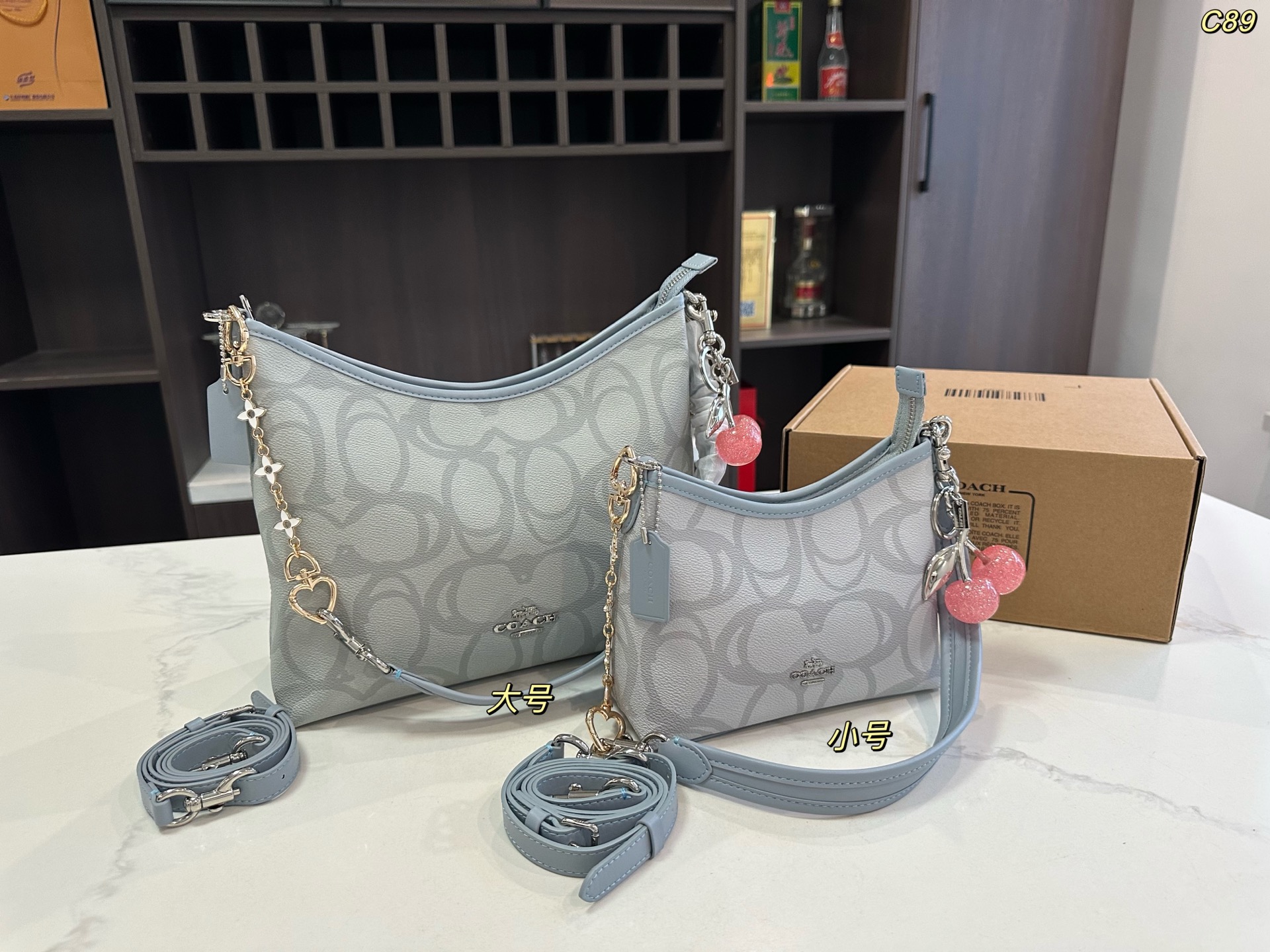 / Caja de avión ✈️ tamaño: 20*14cm/29*21cm, bolso vagabundo Coach, bolso tote, además de bonito, es bonito. E…