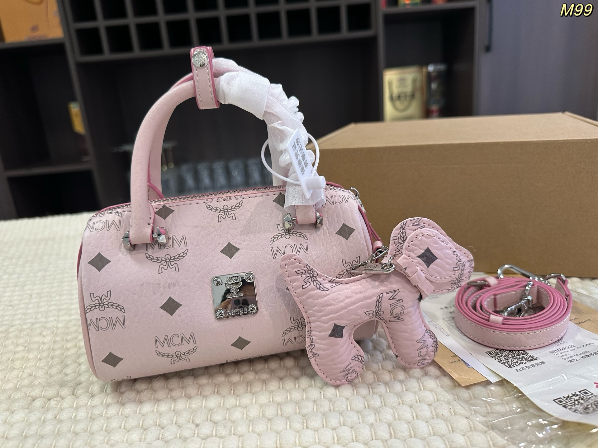 P130 caja de avión ✈️ tamaño: 18*9 cm MCM mini Boston bolso de almohada, herrajes de la versión boutique 👏 ¡…
