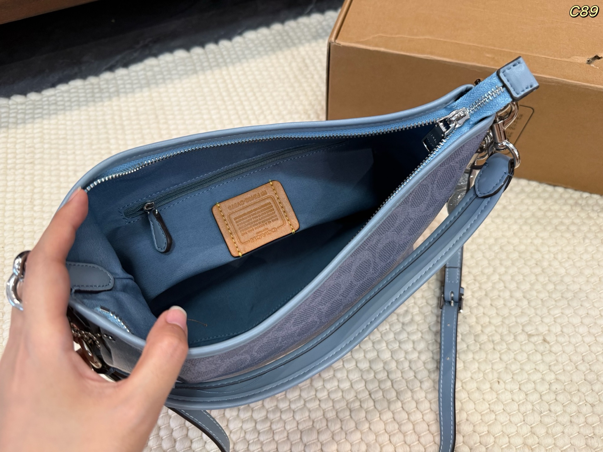 COACH bag Airplane box — photo 9