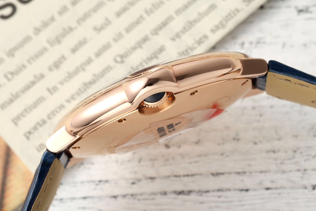Cartier Luxury Watch Collection 6