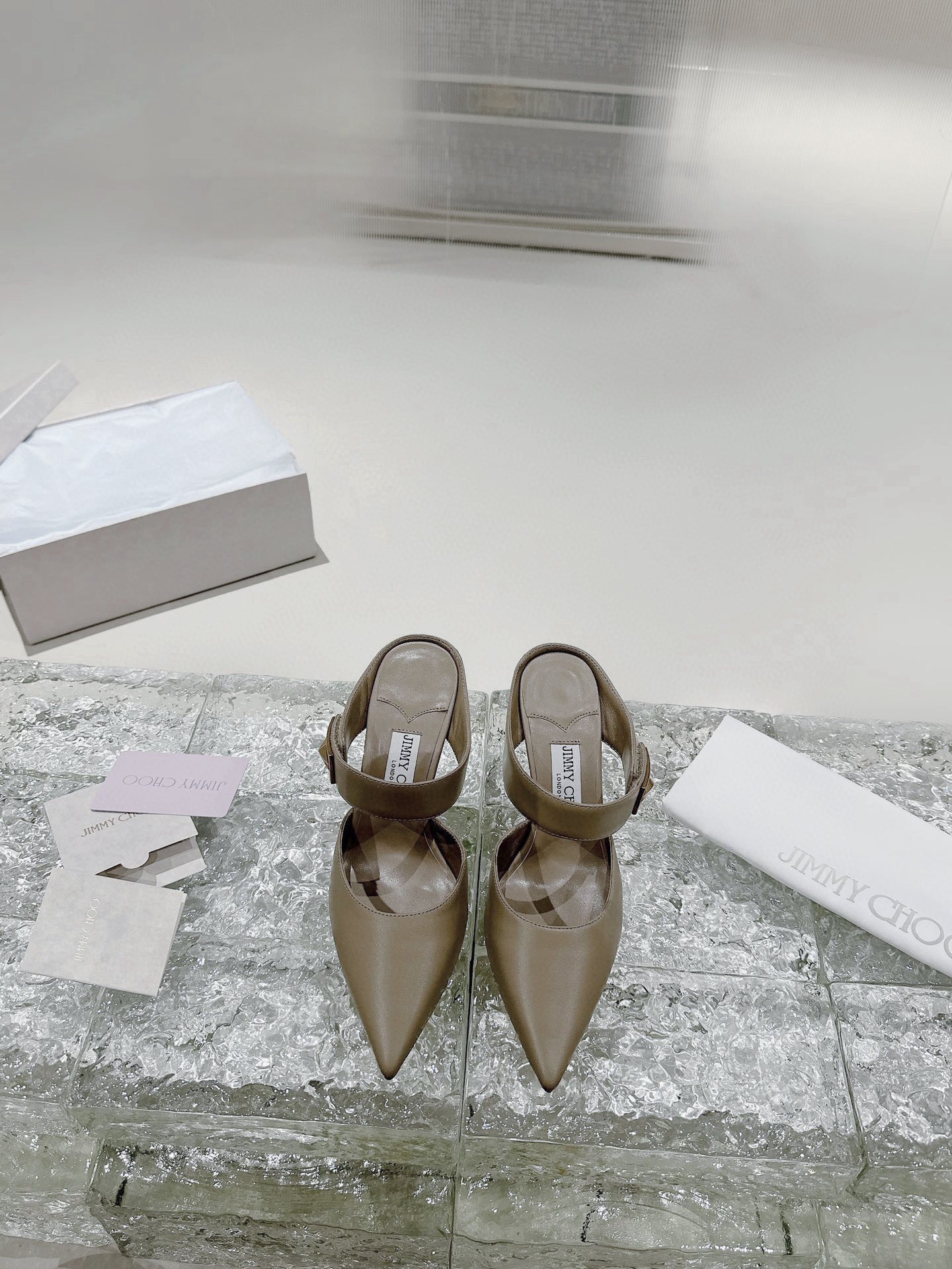 JIMMY CHOO ハイヒール サンダル ミュール ポインテッドトゥ パンプス クリスタルストラップ+輸入シープスキン フルグレインクリスタルシープスキン