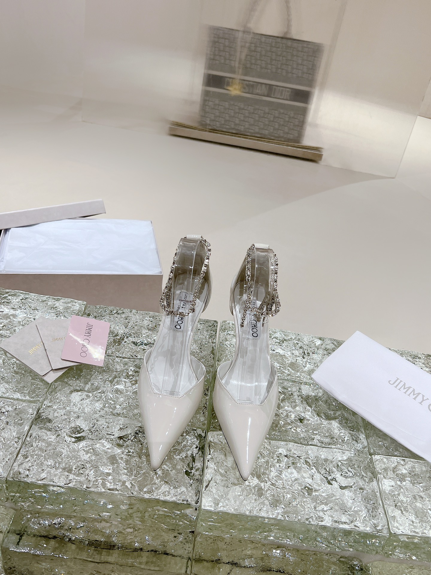 JIMMY CHOO 하이힐 뾰족코 펌프스 크리스털 스트랩 + 수입 양가죽 풀그레인 크리스털 양가죽