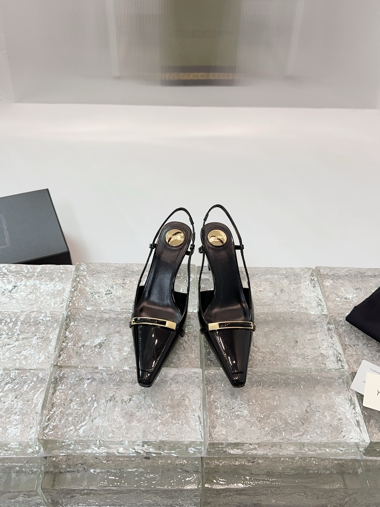 NO:223167,Saint Laurent YSL 2025 spring and summer high heels show pointed toe rhinestone high heels, silk fabric, imported sheepskin, imported leather outsole, heel height 10.5cm, size 35-39 (34 40 can be customized, non-return and exchange), high heels, saint laurent, saint laurent, high heels, sheepskin, real silk, Leather soles19860909圣罗兰YSL2025春夏高跟鞋秀款尖头水钻高跟鞋 鞋面真丝面料 内里进口绵羊皮 鞋底进口真皮大底 跟高10.5cm 码数35-39（34 40可定做不退换）,高跟鞋,saint laurent,saint laurent,high heels,sheepskin,real silk,Leather soles,Women's Shoes