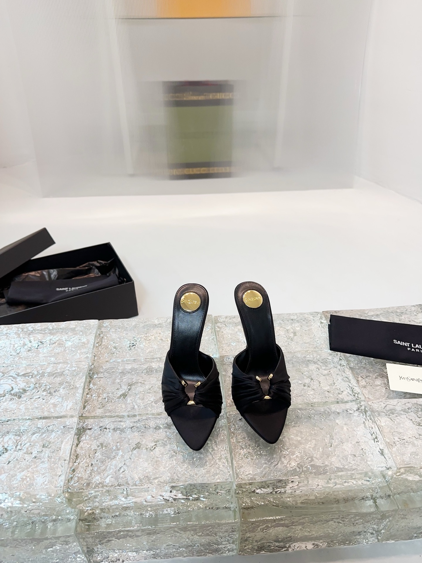 NO:223153,Ysl spring and summer new pointed high heels slippers, high heels, saint laurent, high heels, slippers19860909Ysl 春夏新款尖头高跟拖鞋,高跟鞋,saint laurent,high heels,slippers,Women's Shoes