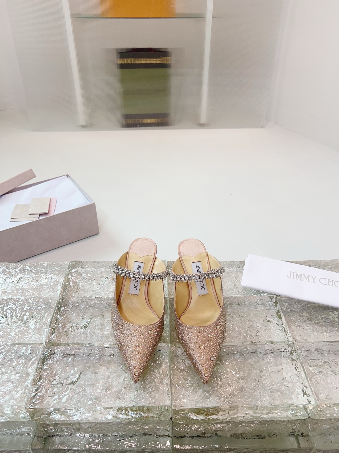 JIMMY CHOO Escarpins Sandales à talons Sandales ouvertes à l'arrière Chaussures à bout pointu et décolleté Sangles en cristal + cuir de mouton importé Cuir de mouton pleine fleur à cristaux
