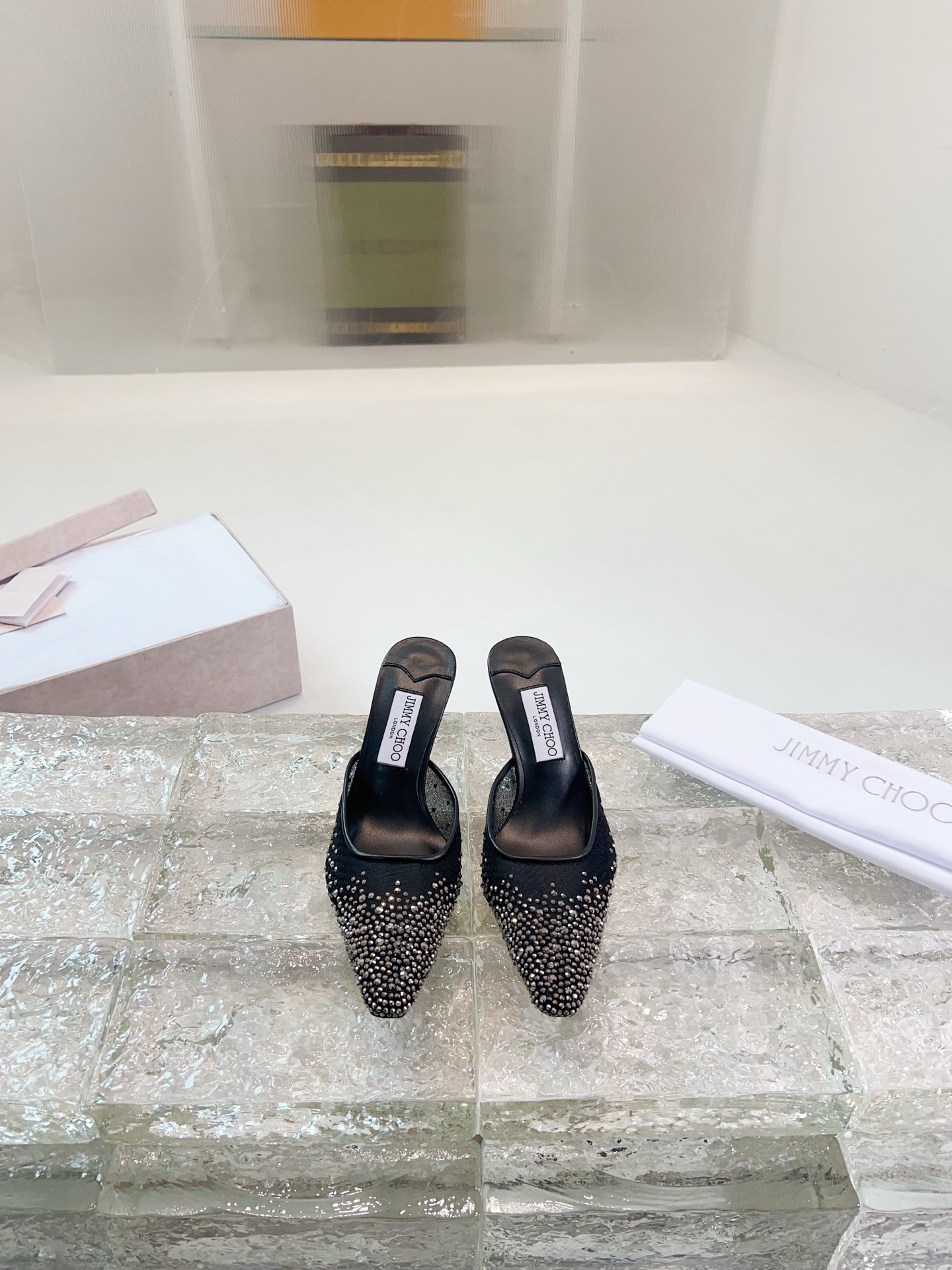 JIMMY CHOO Escarpins Sandales à talons Sandales ouvertes à l'arrière Escarpins à bout pointu Sangle en cristal + cuir de mouton importé Cuir de mouton grainé cristal
