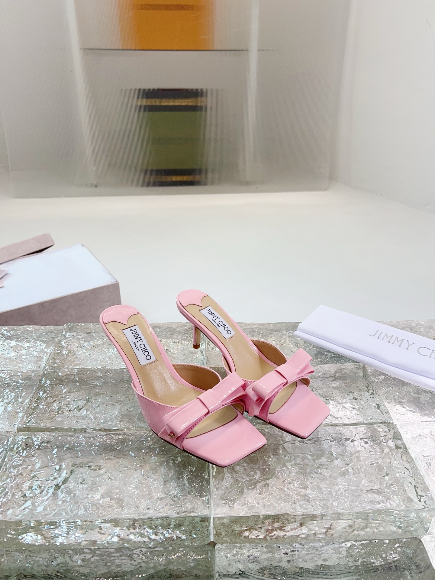 JIMMY CHOO Escarpins Sandales à talons Sandales ouvertes à l'arrière Escarpins à bout pointu Sangles en cristal + cuir de mouton importé Cuir de mouton grainé cristal