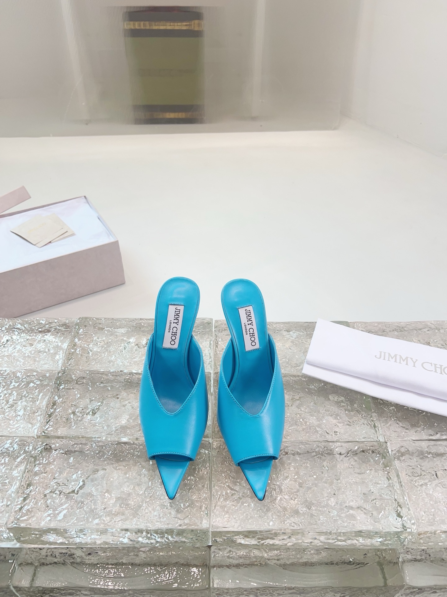 JIMMY CHOO Escarpins Sandales à talons Sandales ouvertes à l'arrière Escarpins à bout pointu Sangles en cristal + cuir de mouton importé Cuir de mouton grainé cristal