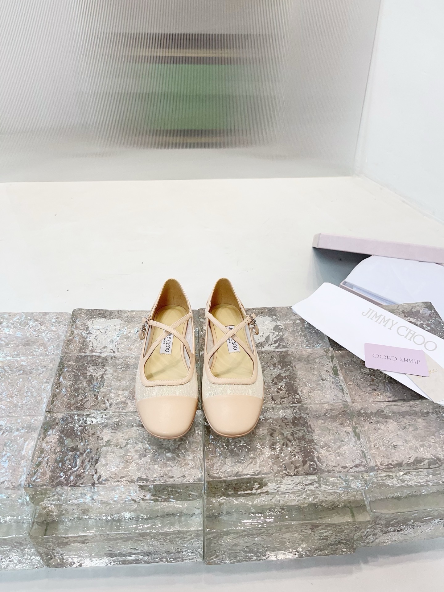 Escarpins JIMMY CHOO en mesh, bout pointu, décollété, mesh importé, cuir d'agneau cristal pleine fleur