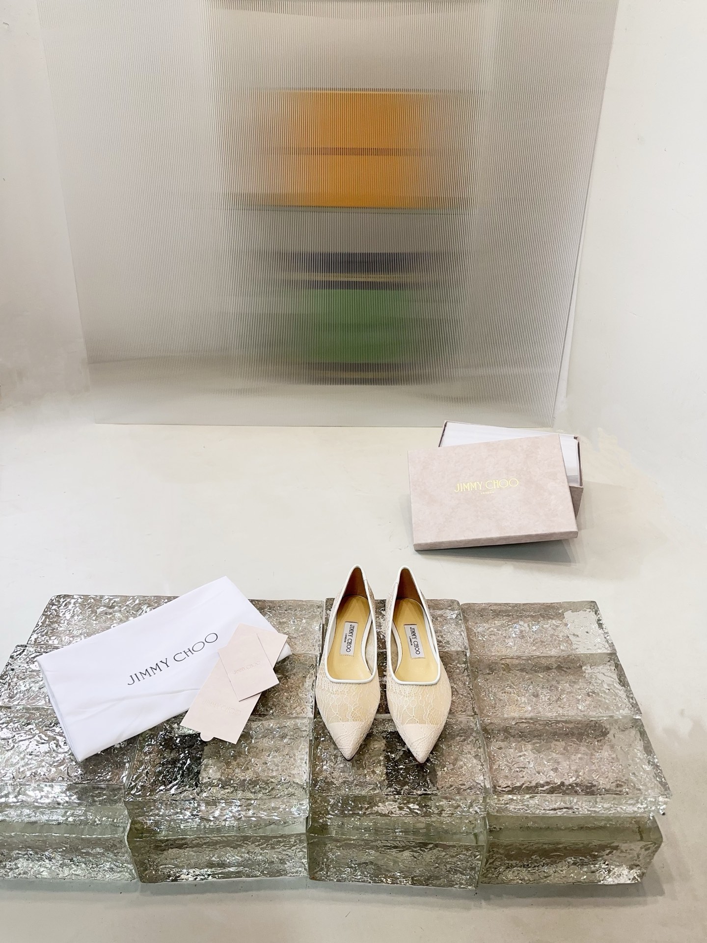 Escarpins JIMMY CHOO en mesh, bout pointu, décolletés, mesh importé, cuir d'agneau cristal pleine fleur