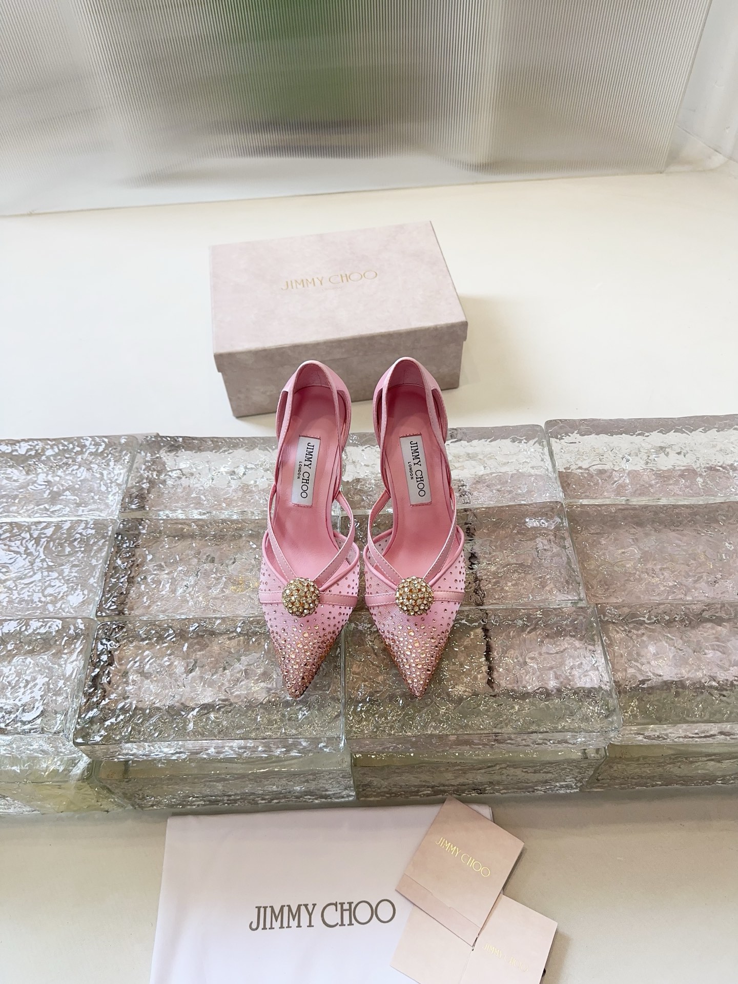JIMMY CHOO Escarpins Sandales à talons Sandales à brides dans le dos Escarpins à bout pointu et découpe basse Brides en cristal + cuir de mouton importé Cuir de mouton pleine fleur à cristaux