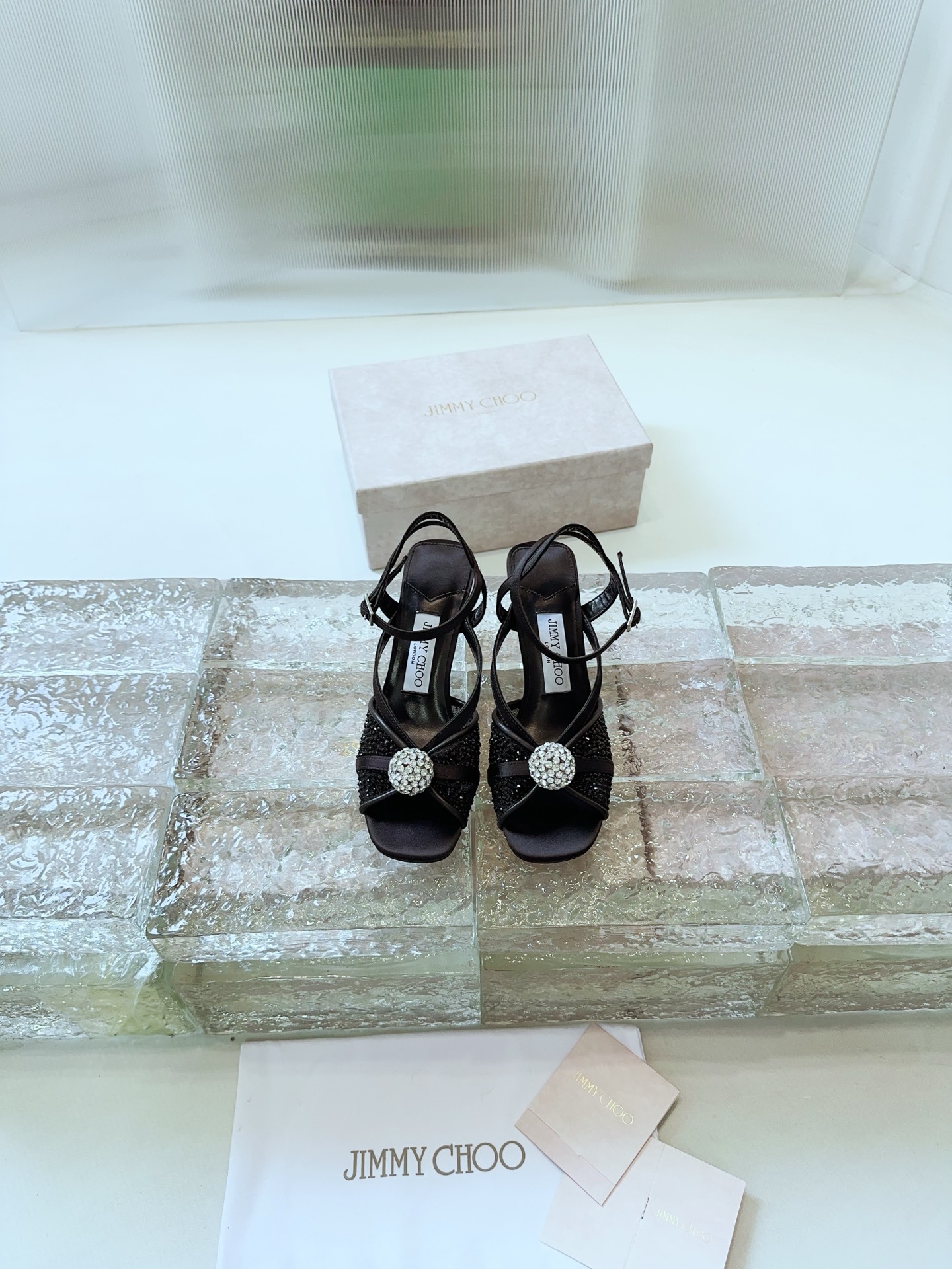 JIMMY CHOO Escarpins Sandales à talons Sandales à brides arrière Bout pointu Chaussures décolletées Brides en cristal + cuir de mouton importé Cuir de mouton grainé cristal