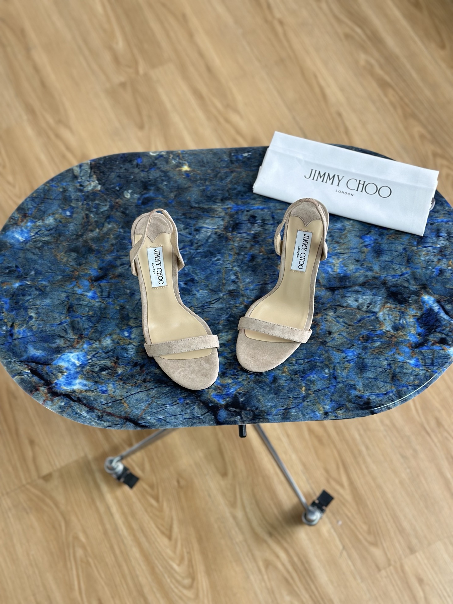 JIMMY CHOO Escarpins Sandales à talons Sandales à brides ouvertes à l'arrière Chaussures à bout pointu et décolleté Brides en cristal + cuir de mouton importé Cuir de mouton grainé et cristal